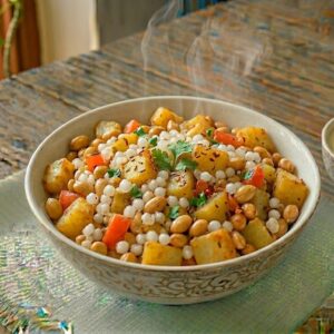 Sabudana khichdi with curd [500 ml]